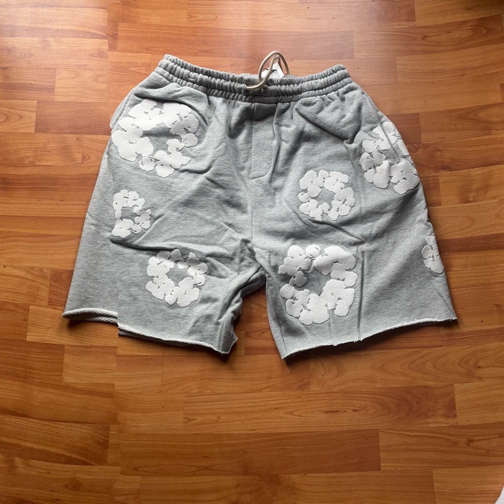 Grey Denim Tear Shorts Size Medium Brand New Authenticated - Picture 2 of 5